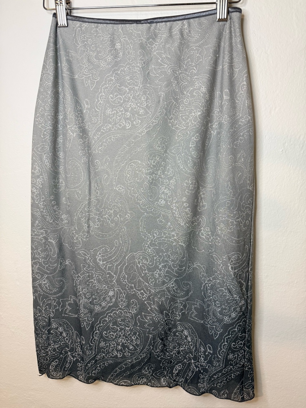 Rampage USA Paisley Mesh Stretchy Skirt – Y2K Sheer Overlay Gray/Black XS